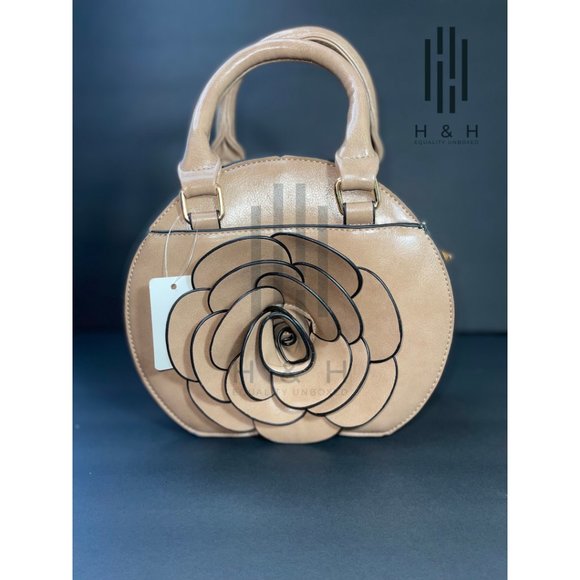 Flower Purse - Picture 1 of 3